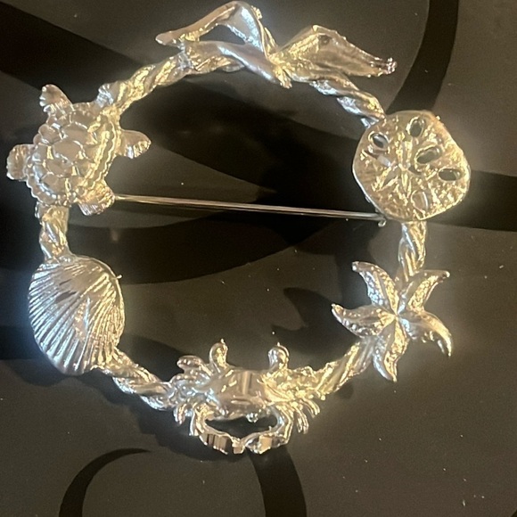 MARINE THEME Crab, Turtle, Seagull Silver Tone METAL PIN OR BROOCH - Picture 1 of 8
